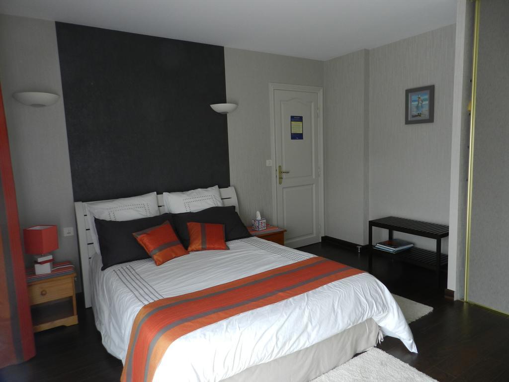 Aux Portes De Rennes Ch. D'Hotes Chartres-de-Bretagne Δωμάτιο φωτογραφία
